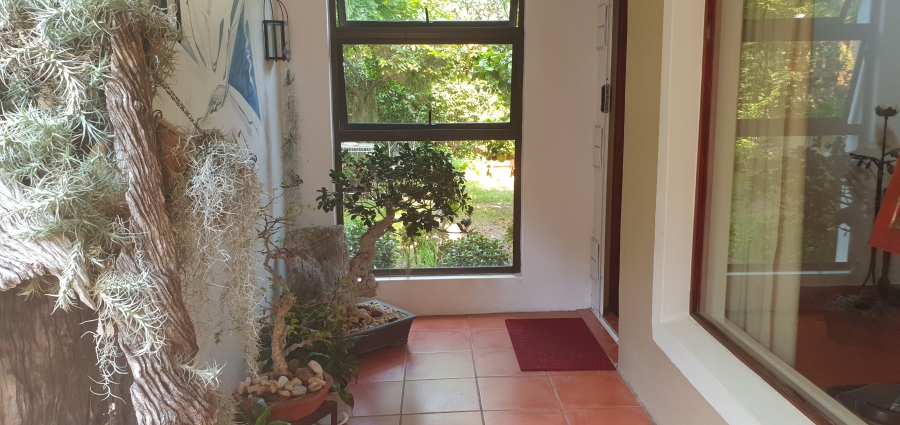 To Let 3 Bedroom Property for Rent in Chanteclair Western Cape
